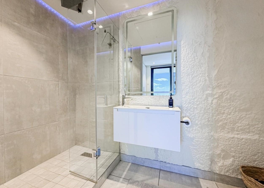 2 Bedroom Property for Sale in De Waterkant Western Cape